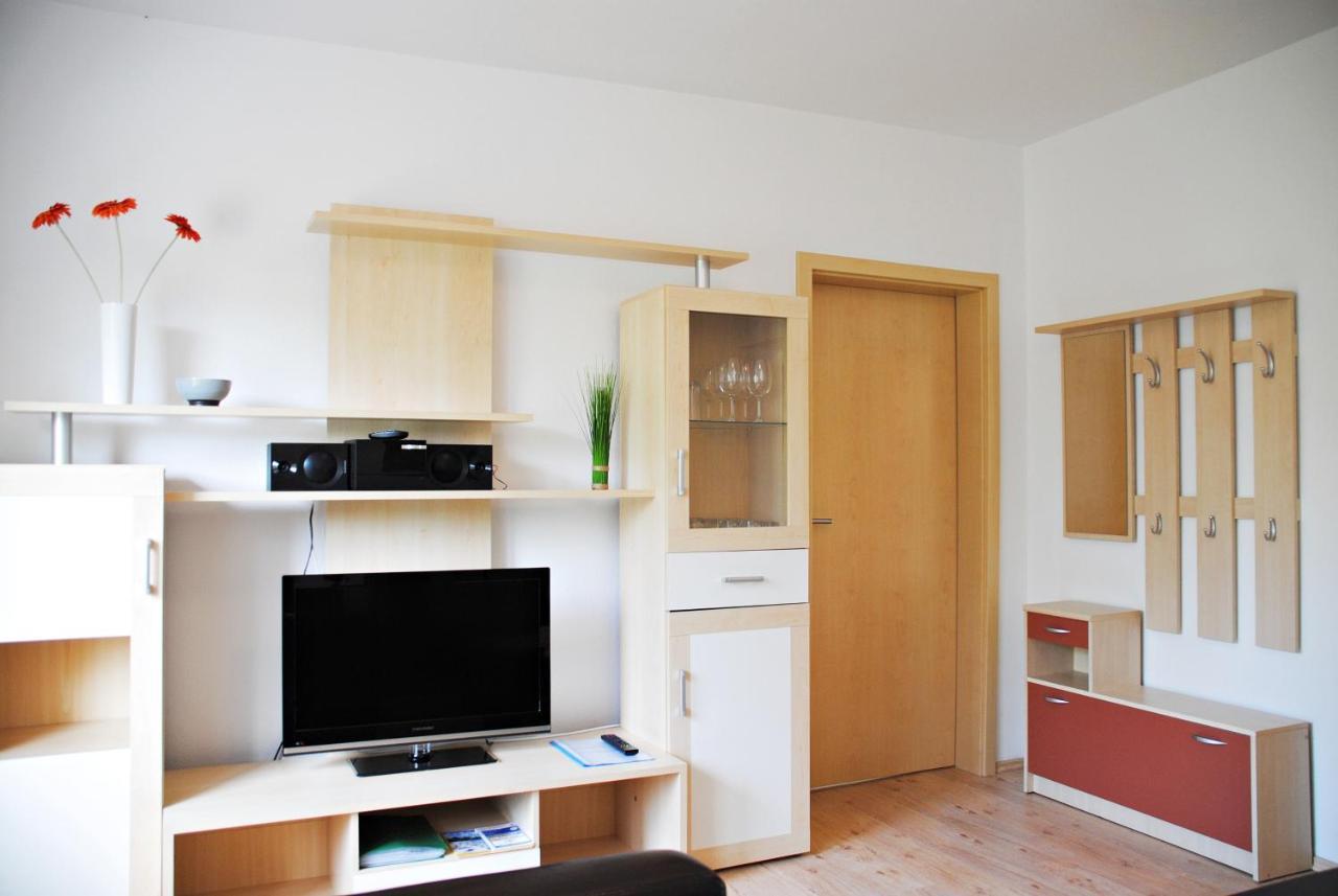 Appartementanlage-Ferienwohnungen Weisse Moewe ザスニッツ エクステリア 写真