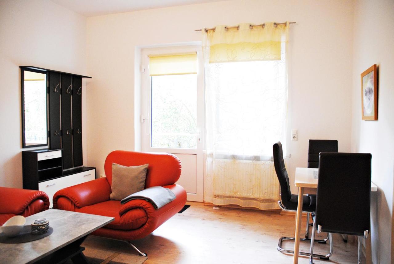 Appartementanlage-Ferienwohnungen Weisse Moewe ザスニッツ エクステリア 写真