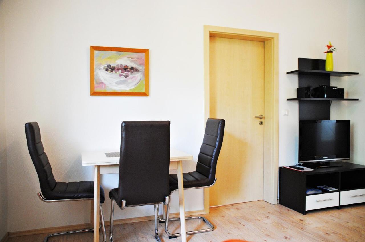 Appartementanlage-Ferienwohnungen Weisse Moewe ザスニッツ エクステリア 写真
