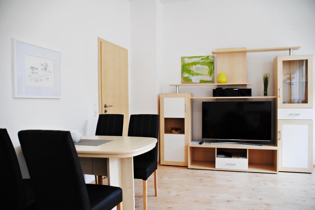 Appartementanlage-Ferienwohnungen Weisse Moewe ザスニッツ エクステリア 写真