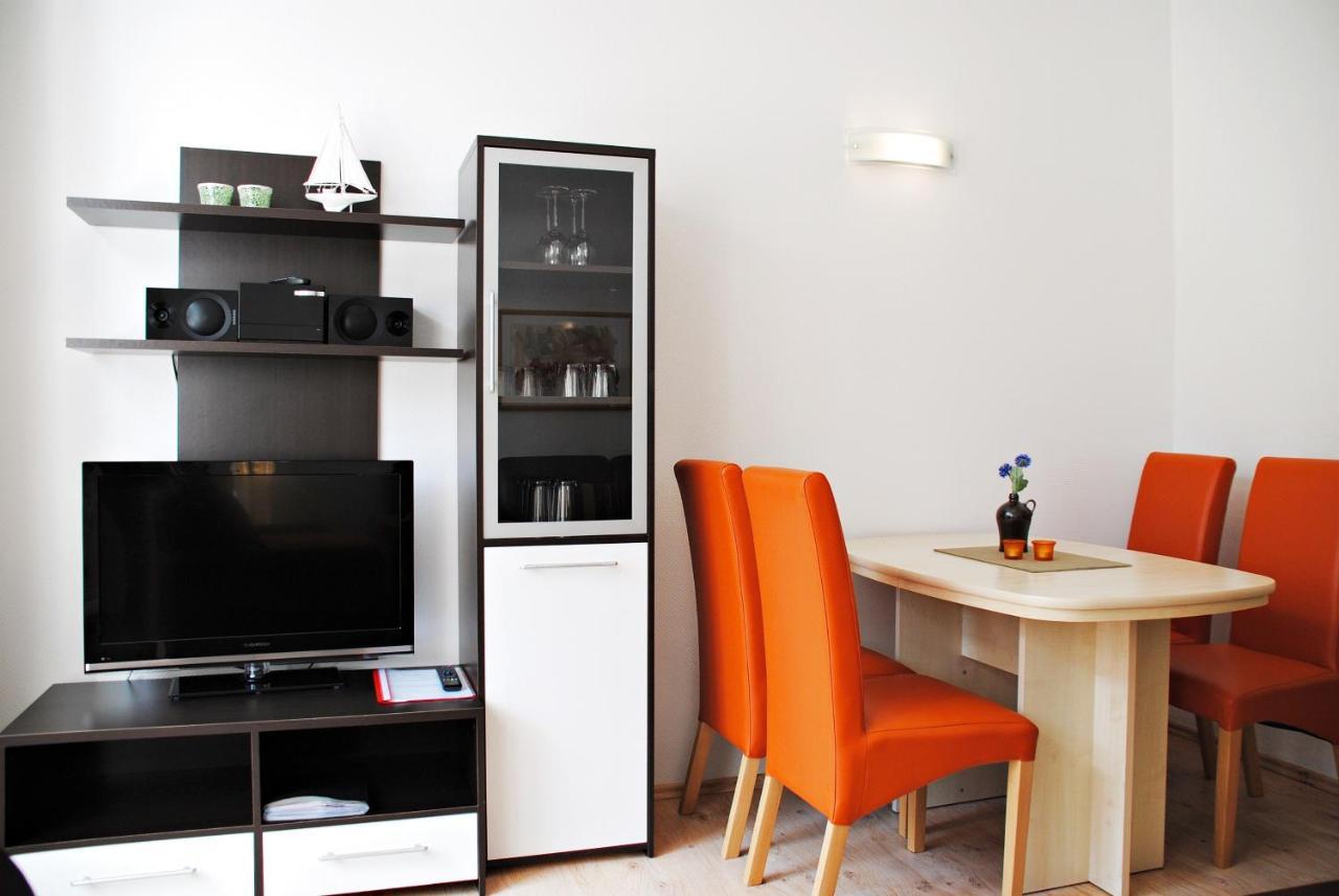 Appartementanlage-Ferienwohnungen Weisse Moewe ザスニッツ エクステリア 写真