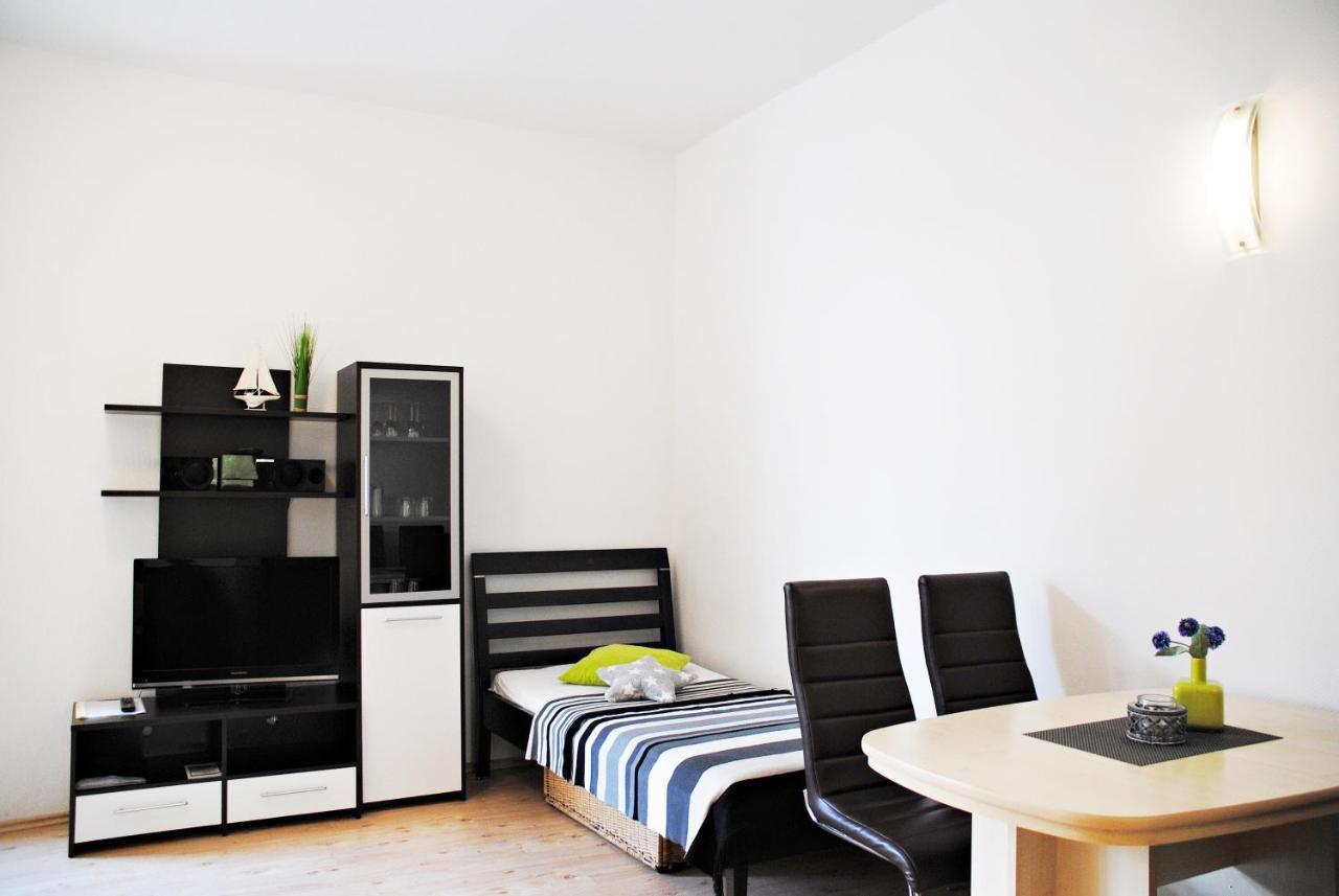 Appartementanlage-Ferienwohnungen Weisse Moewe ザスニッツ エクステリア 写真