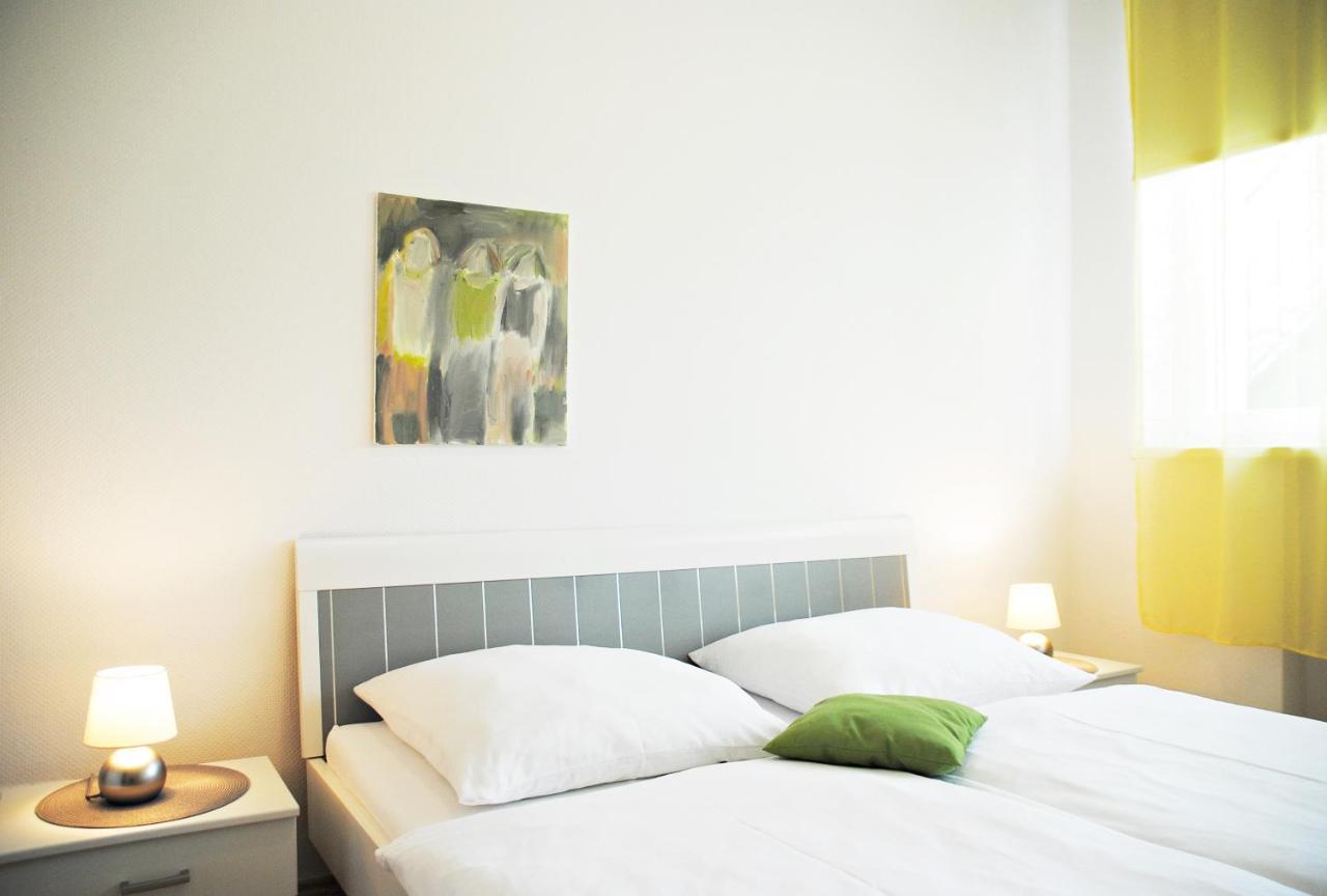 Appartementanlage-Ferienwohnungen Weisse Moewe ザスニッツ エクステリア 写真